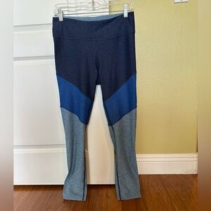 Like new 3 color blue Outdoor Voices leggings